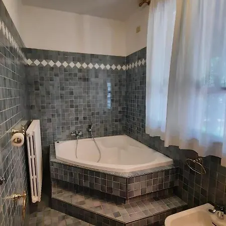 Elisa Holidays Apartament